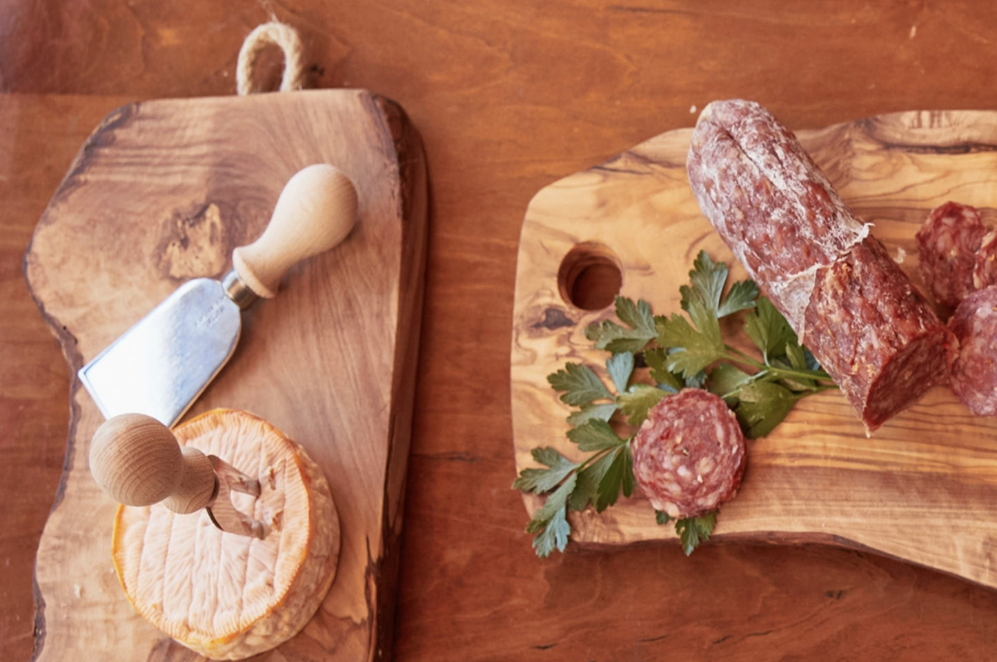 Italian Olivewood Charcuterie and Cheese Board - Rope Handle